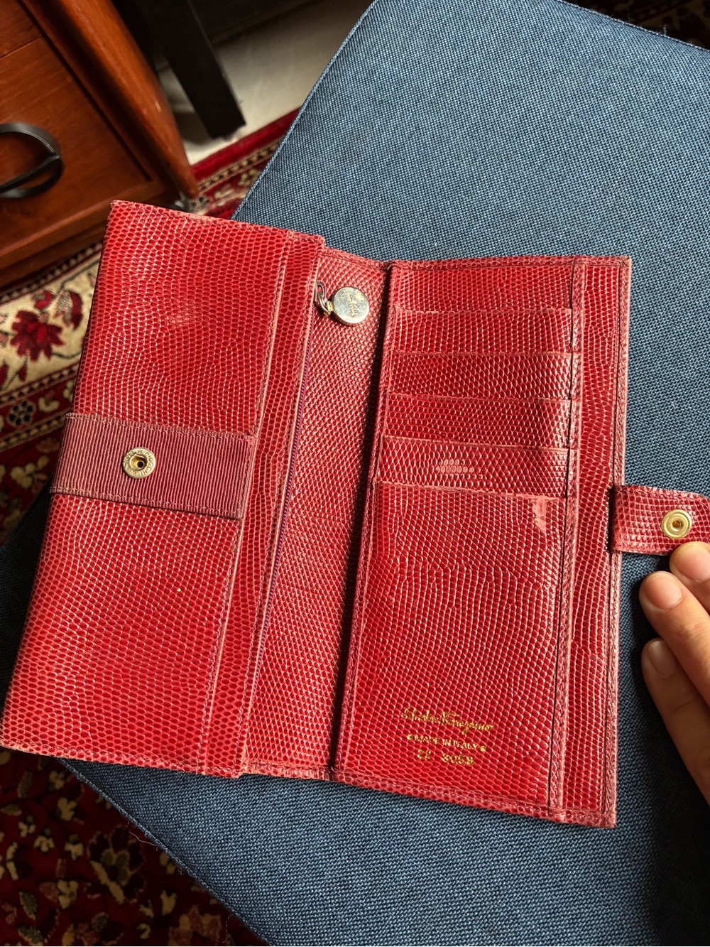 Salvatore Ferragamo Bordeaux Textured Leather Bow-Accent Wallet Purse - Picture 10 of 12